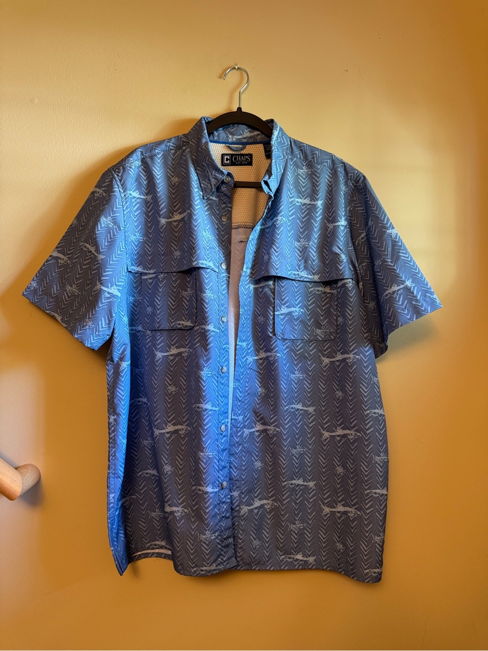 Chaps Men's Blue Short-Sleeve Casual Button-Down with Fish Pattern